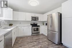 UPDATED KITCHEN W/ STAINLESS APPLIANCES - 