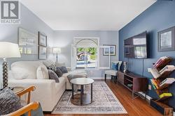 LIVINROOM - 