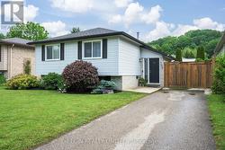 309 FRANCES STREET Central Elgin (Port Stanley), ON N5L 1B2