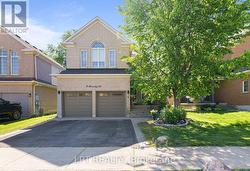 8 BURNABY DRIVE Georgina, ON L4P 3Z1
