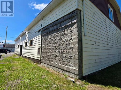 60 Tenth Street E, Armstrong (Earlton), ON 