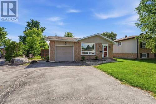32 COURTICE CRESCENT  Collingwood, ON L9Y 4G1