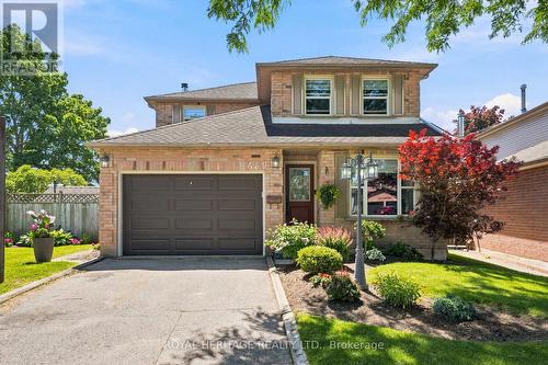 689 PASCOE COURT  Oshawa, ON L1K 1S9