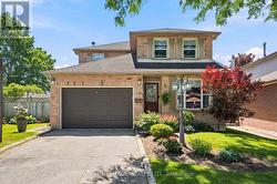 689 PASCOE COURT  Oshawa, ON L1K 1S9