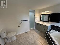 Primary Ensuite Sep Jet Tub - 