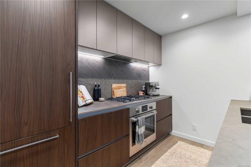#1006-2000 Hannington Rd, Langford, BC - Indoor Photo Showing Kitchen