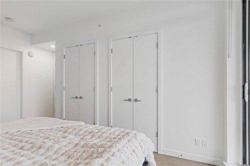 #1006-2000 Hannington Rd, Langford, BC - Indoor Photo Showing Bedroom
