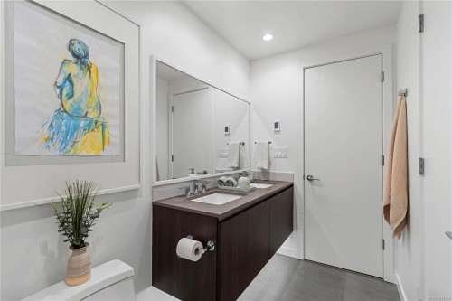#1006-2000 Hannington Rd, Langford, BC - Indoor Photo Showing Bathroom