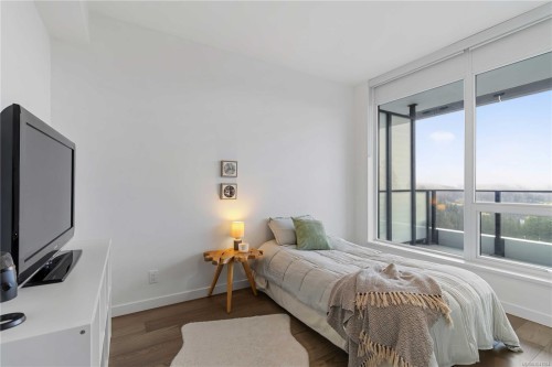 #1006-2000 Hannington Rd, Langford, BC - Indoor Photo Showing Bedroom