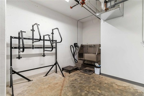 #1006-2000 Hannington Rd, Langford, BC - Indoor