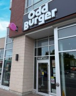 1050 Bank Street  Glebe - Ottawa East And Area, ON K1S 3X2