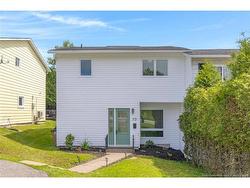 10 Noel AVE Saint John, NB E2K 4M2