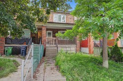 122 Ascot Avenue Toronto, ON M6E 1G2