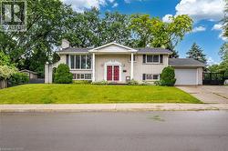 39 SAN FRANCISCO Avenue  Hamilton, ON L9C 5N8