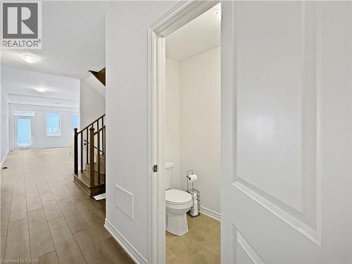 MAIN FLOOR BATHROOM - 82 Gledhill Crescent, Cambridge, ON - Indoor
