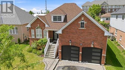 71 LAPRADE SQUARE  Clarington (Bowmanville), ON L1C 0C9