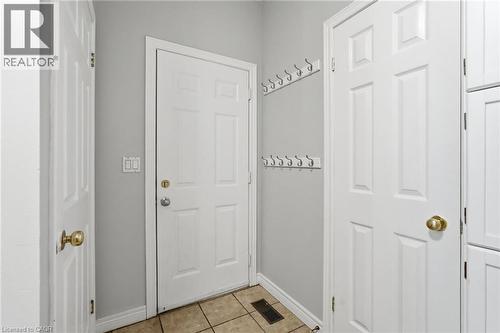31 Commando Court, Waterdown, ON 