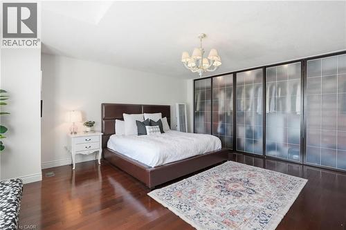 31 Commando Court, Waterdown, ON 