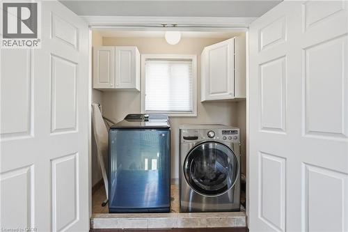 31 Commando Court, Waterdown, ON 
