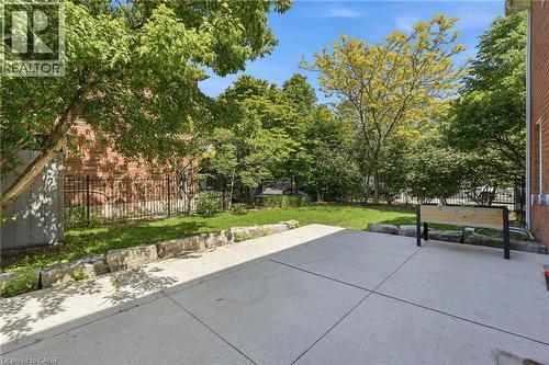 31 Commando Court, Waterdown, ON 