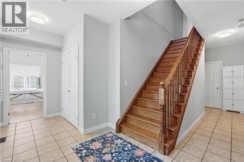 31 Commando Court, Waterdown, ON 