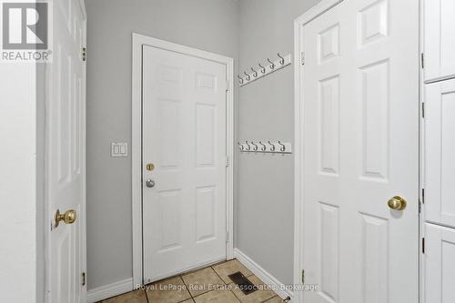 31 Commando Court, Hamilton, ON 