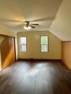 Upstairs bedroom - 