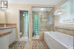 5pc Ensuite - 