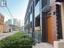 405 - 90 NIAGARA STREET Toronto, ON M5V 0P9