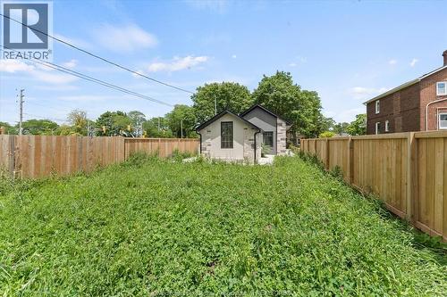 229 Aylmer, Windsor, ON 
