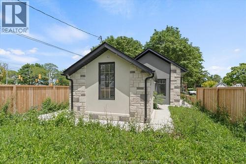 229 Aylmer, Windsor, ON 