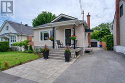 415 HILSON AVENUE  Ottawa, ON K1Z 6B9