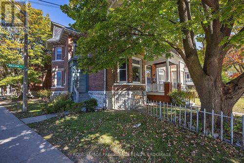 217 WILLIAM STREET  Kingston (Central City East), ON K7L 2E2