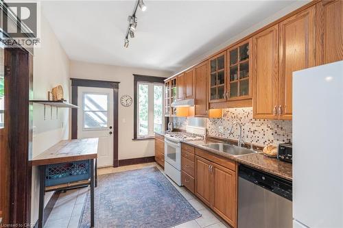 9 Senator Avenue, Hamilton, ON 