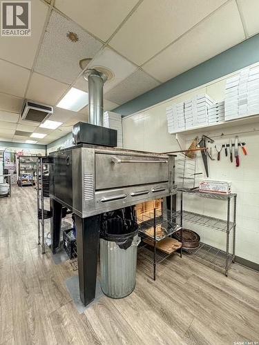 144 1St Avenue Nw, Swift Current, SK 