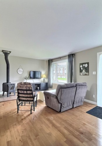 Living Room - 4305 Av. Lefebvre, Bécancour, QC 