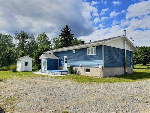 Back of Structure - 896 13E-Et-14E Rang, Laverlochère-Angliers, QC - Outdoor