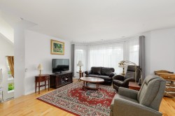 Salon - 