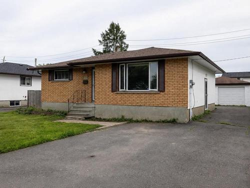 334 Lambton Cres  Thunder Bay, ON P7C 5L8