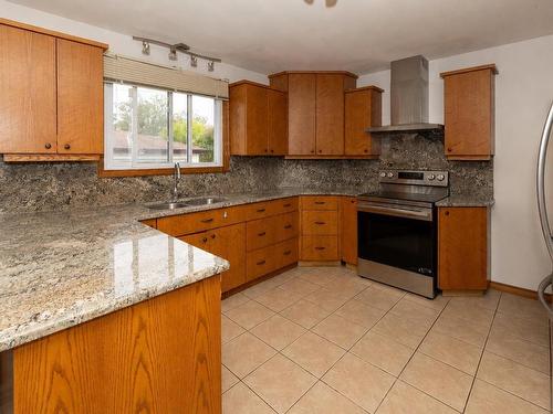 334 Lambton Cres, Thunder Bay, ON 