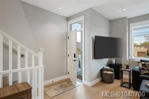#3-10480 Resthaven Dr, Sidney, BC 