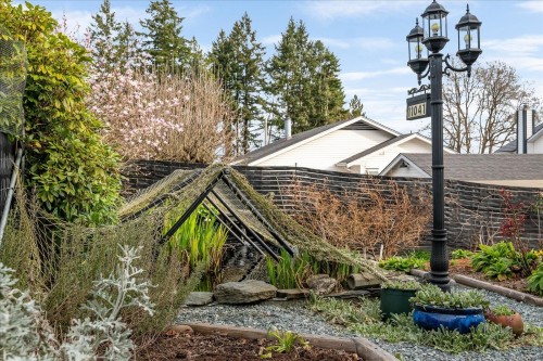 11041 Chemainus Rd, Ladysmith, BC 