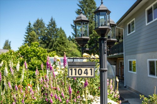 11041 Chemainus Rd, Ladysmith, BC 