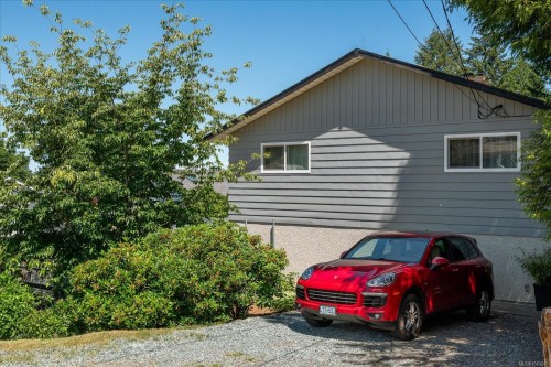 11041 Chemainus Rd, Ladysmith, BC 