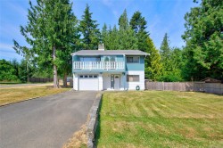 1663 Belair Rd Comox, BC V9N 8B5