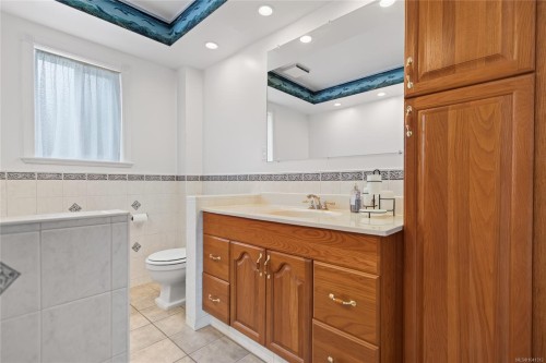 1663 Belair Rd, Comox, BC 