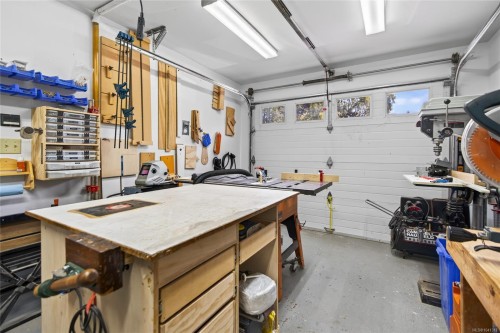 1663 Belair Rd, Comox, BC 