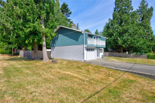 1663 Belair Rd, Comox, BC 