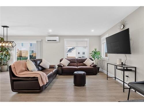 88 Macintosh Blvd, Moncton, NB 