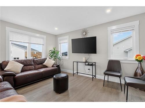 88 Macintosh Blvd, Moncton, NB 
